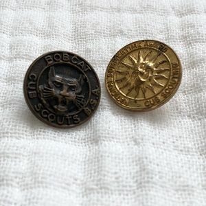 Lot of two VintageCub Scout badge pins - bobcat & Sun 5/8” diameter